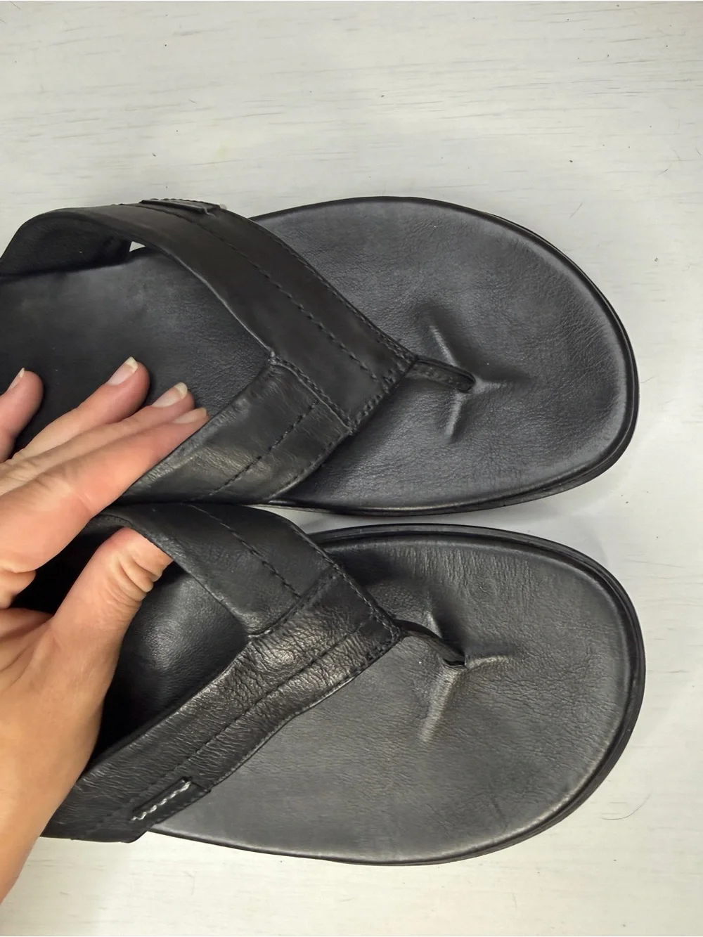 Steve Madden Emmett Leather Thong Slide Sandal Sz 9 NWOT